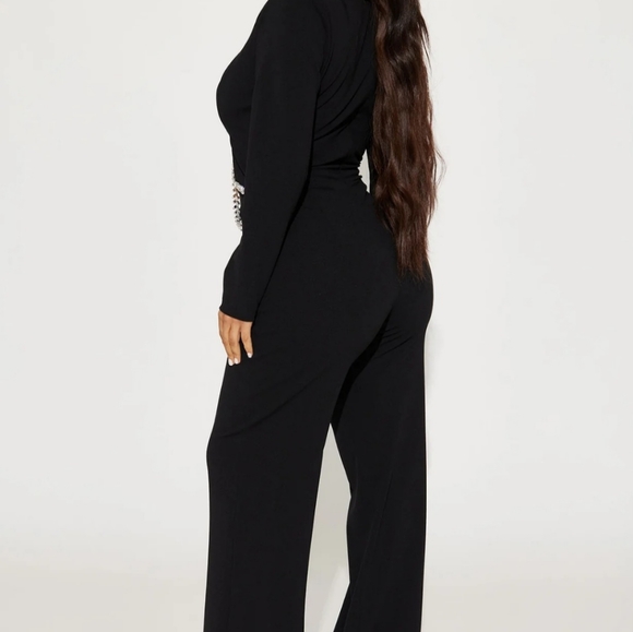 Fashion nova jumpsuit - Picture 3 of 3
